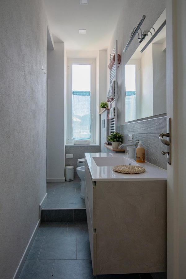 Apartment Viabai Con Parcheggio Privato Genua